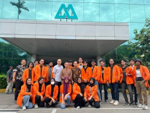 Studi Ekskursi Mahasiswa Arsitektur ITI ke PT Muliaglass