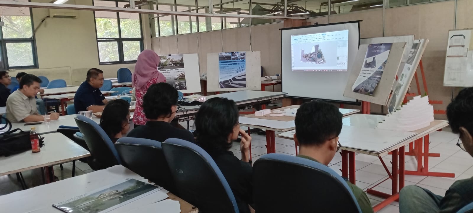 Kolokium Studio Perancangan Arsitektur 5 ITI bersama alumni praktisi arsitek